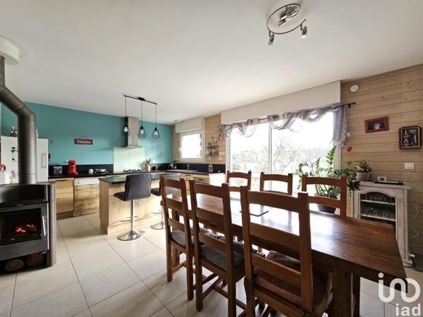 Maison 4 pièces de 100 m² à La Chevrolière (44118)