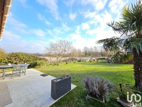 Maison 4 pièces de 100 m² à La Chevrolière (44118)