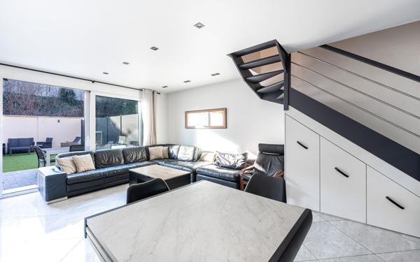 Maison à vendre    4 pièces • 120 m2 Maisons-Alfort