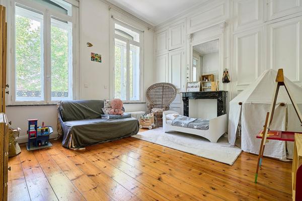 Vente Maison de luxe Roubaix 8 Pièces 275 m²