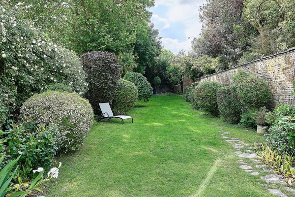 Vente Maison de luxe Roubaix 8 Pièces 275 m²