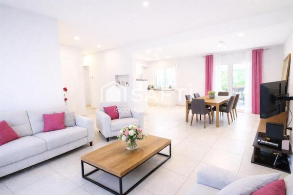 Maison plain-pied, 3/4 chambres, Véranda, Garages