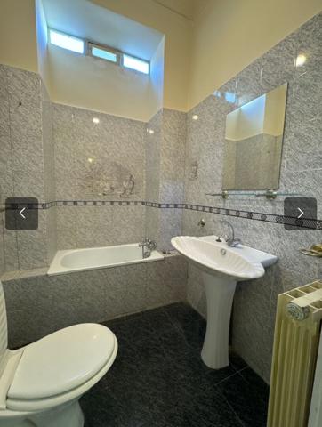 Secteur 5 avenues Longchamp Appartement type 3/4 en rez de chaussée