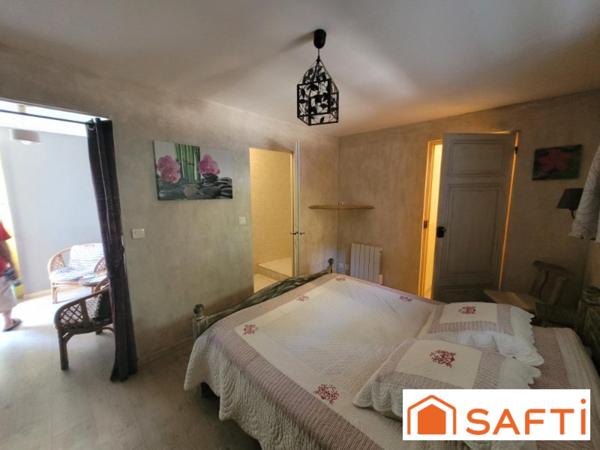 Maison pierre 430m2, Gites et chambres d'hotes avec piscine.