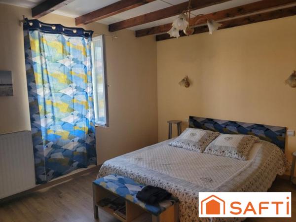 Maison pierre 430m2, Gites et chambres d'hotes avec piscine.