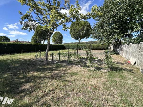 Terrai à bâtir 696m²