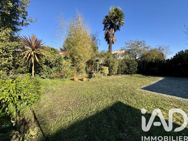 Location maison 6 pièces 165 m² Mérignac