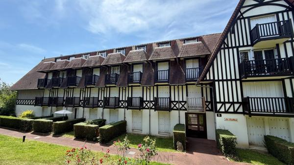 COUP DE CŒUR À 4 KM DE DEAUVILLE – CHARMANT STUDIO EN REZ-DE-JARDIN