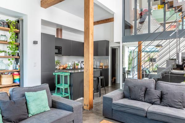 Loft en triplex quartier Chalâtres et patio de 60 m2