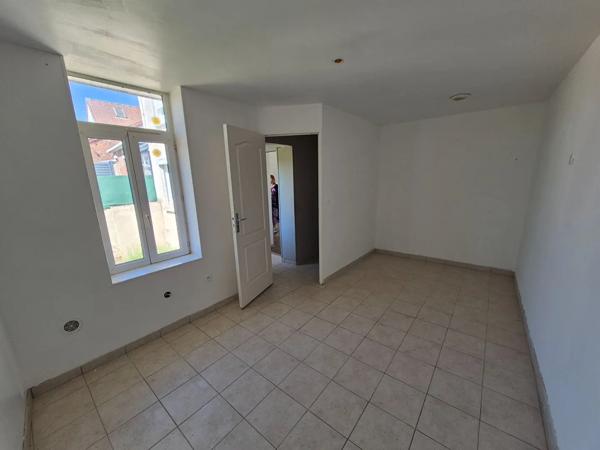 Immeuble à vendre 110m² Lumbres (62380)