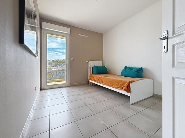 VICTOR HUGO - appartement 112 m² lumineux traversant 4 chambres 2 balcons 1 garage un stationnement