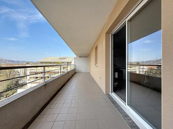 VICTOR HUGO - appartement 112 m² lumineux traversant 4 chambres 2 balcons 1 garage un stationnement
