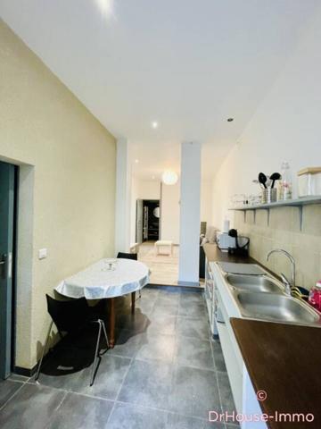 Immeuble à vendre 9 pièces de 380 m²