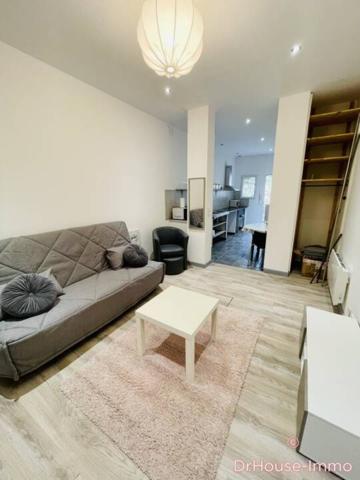 Immeuble à vendre 9 pièces de 380 m²