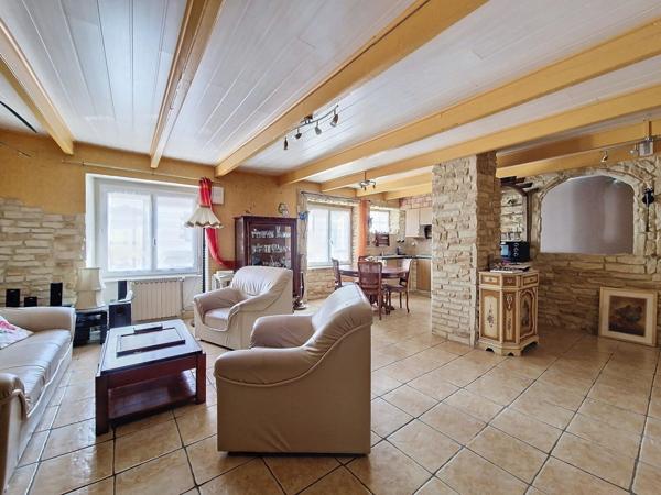 Maison de 7 pièces, 123 m² - Plonévez-Porzay 29550