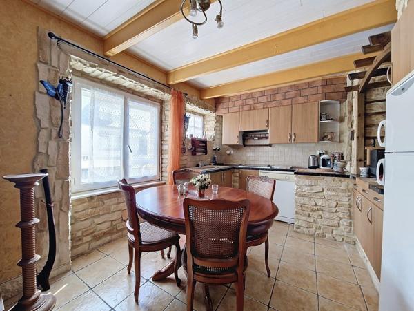 Maison de 7 pièces, 123 m² - Plonévez-Porzay 29550
