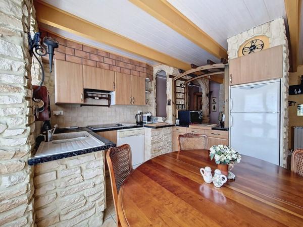 Maison de 7 pièces, 123 m² - Plonévez-Porzay 29550