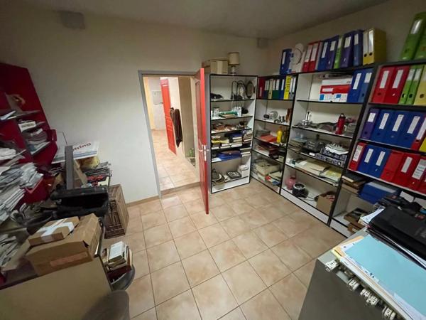 Lodève (34700) À VENDRE - SUPERBE LOCAL COMMERCIAL DE 366 m² - OPPORTUNITÉ EXCEPTIONNELLE