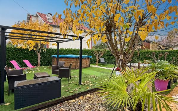 Maison à vendre    6 pièces •  Caussade