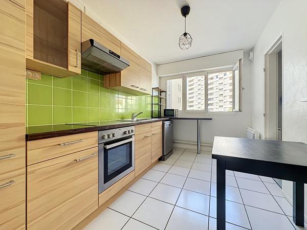 Appartement 4 pièces 79.93 m2