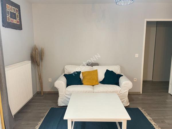 Appartement 4 pièces 80m2+110m2 de Jardin + 20m2 de terrasse.