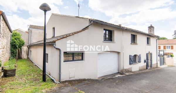 À vendre Maison 6 pièces 146 m² - Smarves 86240