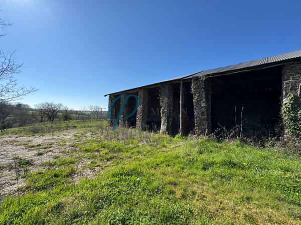 Dépendances de stockage en village