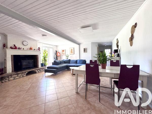 Maison à vendre 4 pièces 140 m² Le Fouilloux