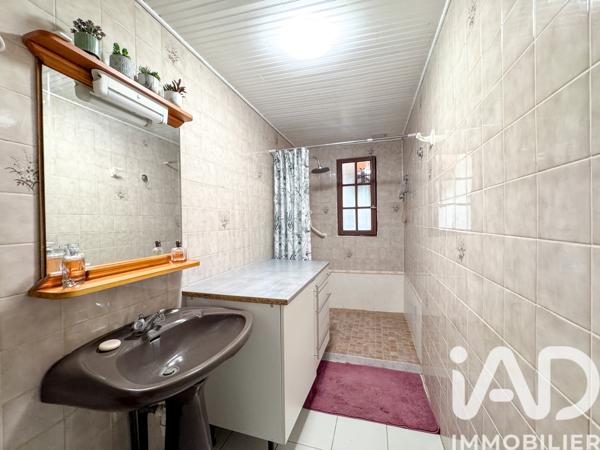 Maison à vendre 4 pièces 140 m² Le Fouilloux