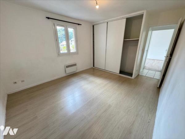 APPARTEMENT TYPE 4 + CAVE + GARAGE DOUBLE