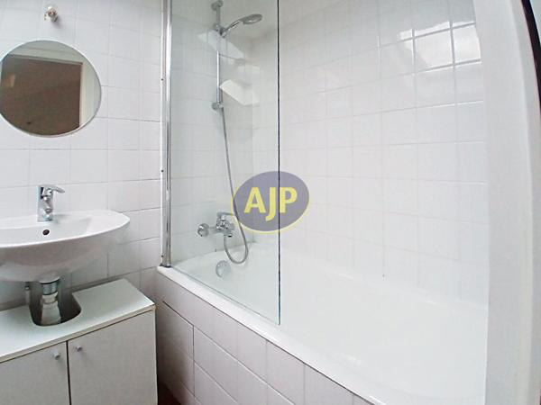 Vente appartement Paris 12eme : 259 000 € - AJP Immobilier Paris 15 - Agence Pernet