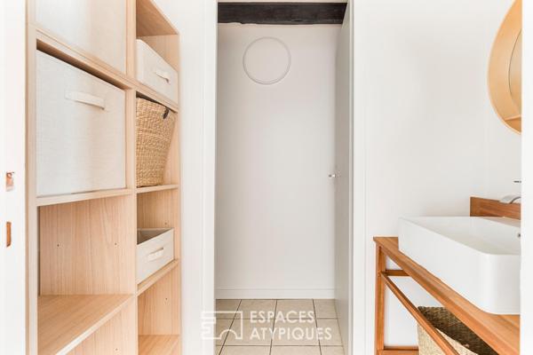 Appartement rénové en dernier étage aux Carmes