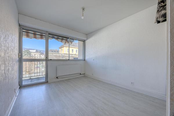 Appartement 3 pièces à vendre centre ville de Chambéry