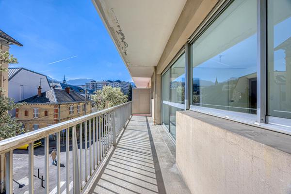 Appartement 3 pièces à vendre centre ville de Chambéry