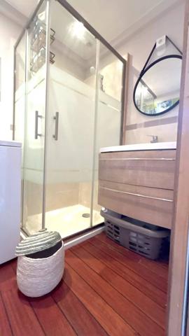 Spacieux T3 lumineux, à deux pas du lac et centre ville.