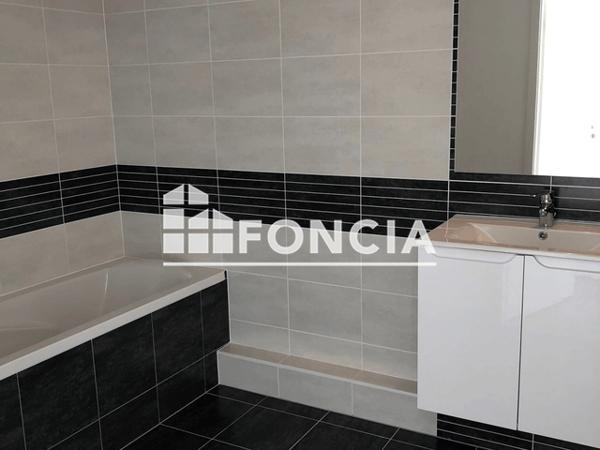 Location Appartement 3 pièces 65.5 m² - 79 RUE D'OSTWALD Strasbourg 67200
