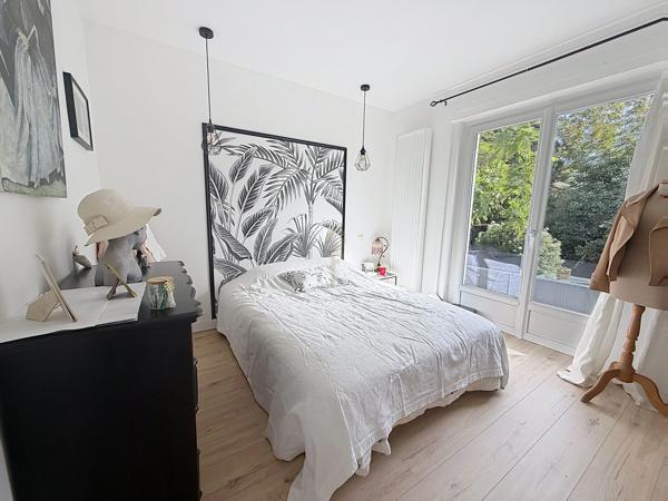 Superbe maison individuelle de 125 m2 dans un des secteur les plus prisés de Marcq-en-Baroeul 4 ch beau jardin clos