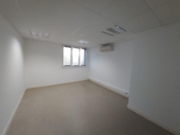 Bureaux 450 m2 LA ROCHE SUR YON , La roche sur yon