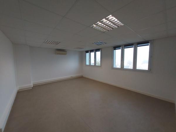 Bureaux 450 m2 LA ROCHE SUR YON , La roche sur yon