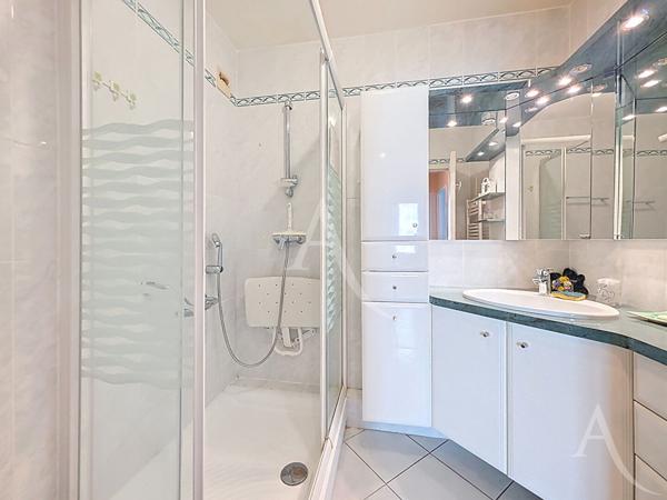 APPARTEMENT 4 PIECES - 2 CHAMBRES