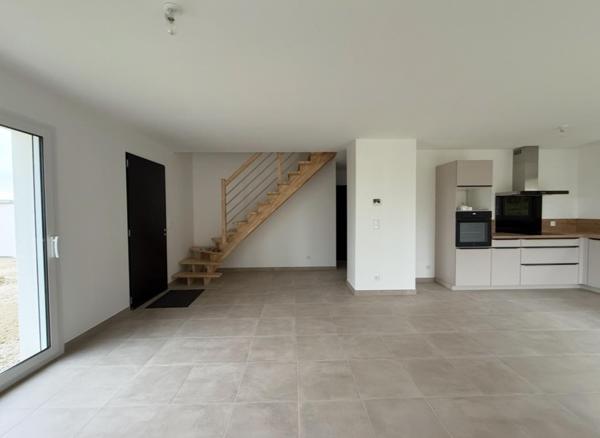 Maison à SAINT-AVE, 56890 - 5 pièces 111m²