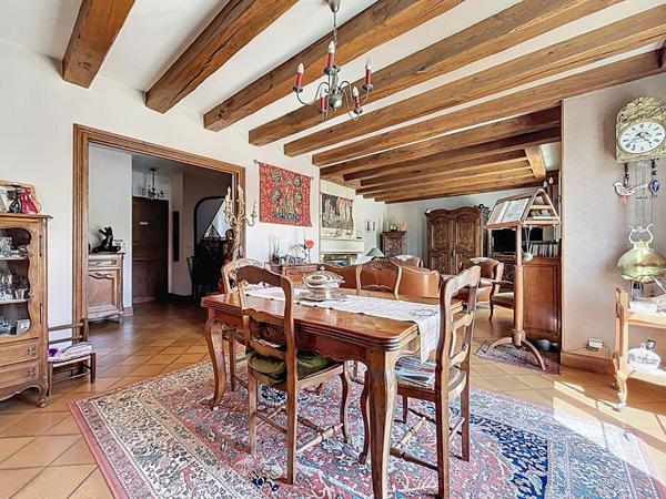 5 minutes d'Amboise, achat maison traditionnelle à Limeray 139 m² 4 chambres sur 4000m² de terrain