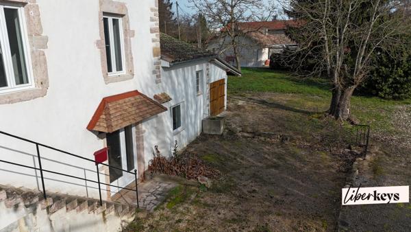 MAISON EN PIERRE NON MITOYENNE - 1600 M² TERRAIN - 290 M² Habitable - 3 CHAMBRES - COMMERCE - 