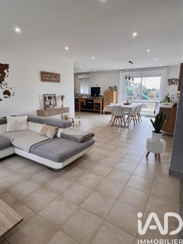 Maison à vendre 5 pièces 91 m² Beaufort-en-Anjou