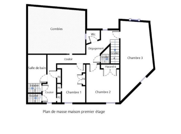 Ancienne Ferme en TBE dans le centre du Village