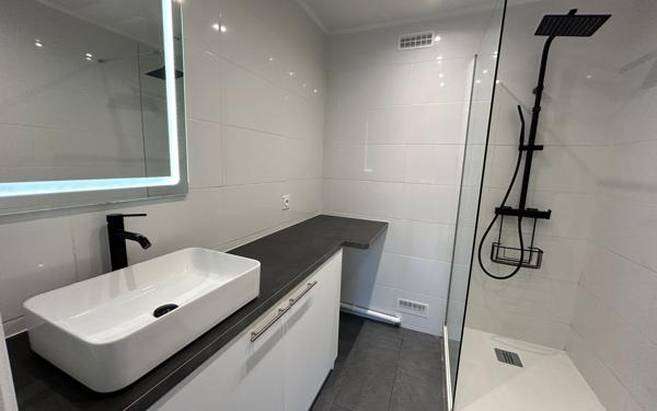 Appartement à louer    2 pièces • 48,69 m2 Châtillon