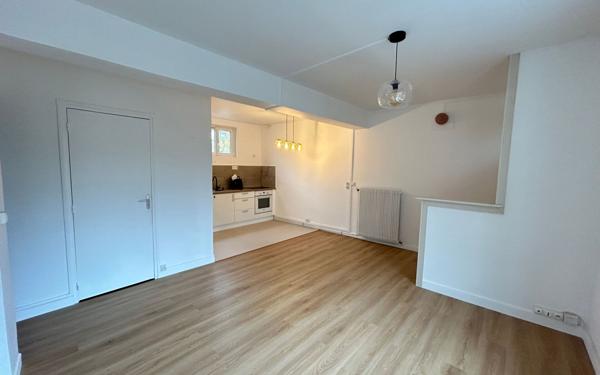 Appartement à louer    2 pièces • 48,69 m2 Châtillon