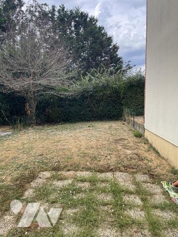 Maison de quartier, 3 chambres, garage, jardin.