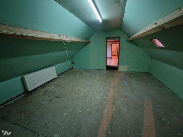 Yvetot, maison mitoyenne d'~94m² sur terrain ~1050 m², 3 chambres, 1 bâtiment.