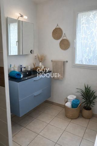FELZINS - Maison récente T4 de 94 m2, de plain-pied avec vue dominante – Terrain piscinable de 1 530 m²